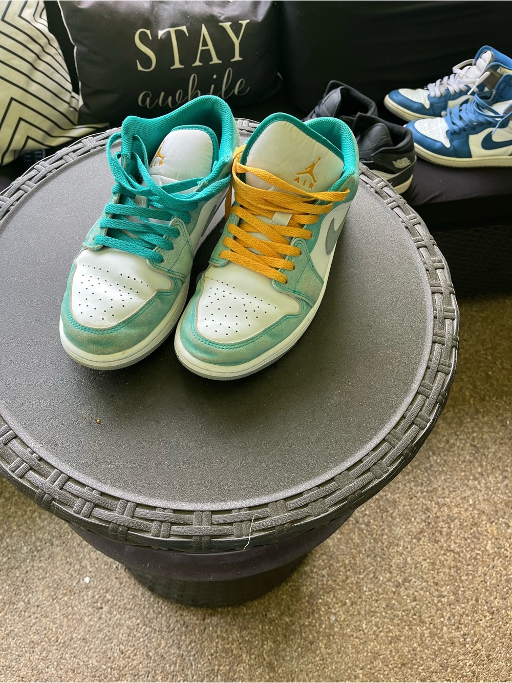 Nike Low-Top Sneakers Teal, White, Gold - Picture 2 of 7